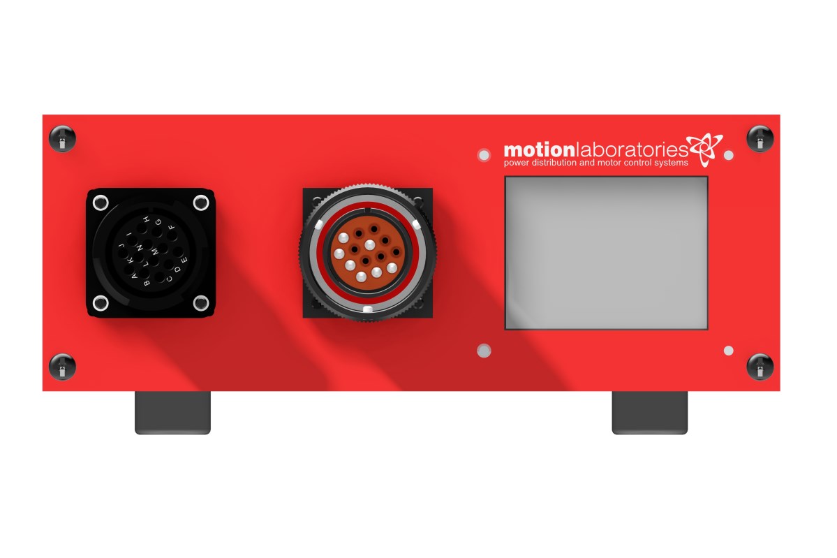Motion Labs CT-002 14-pin chain hoist cable tester with red front panel, circular cable connectors, and touchscreen display. - imagen 3