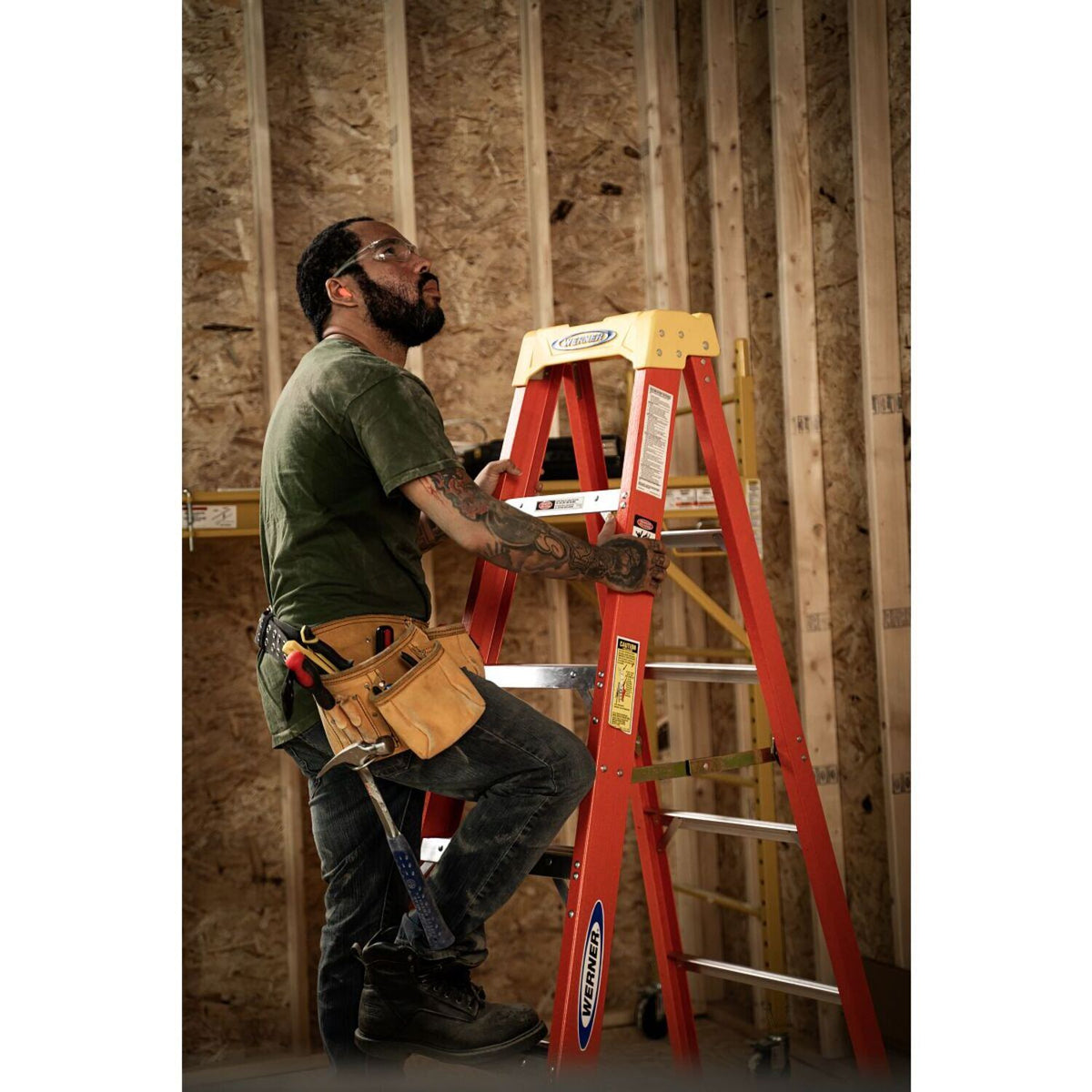 Vestil Manufacturing Corp Fiberglass Step Ladders– – Now available at MTN Shop US. - imagen 5