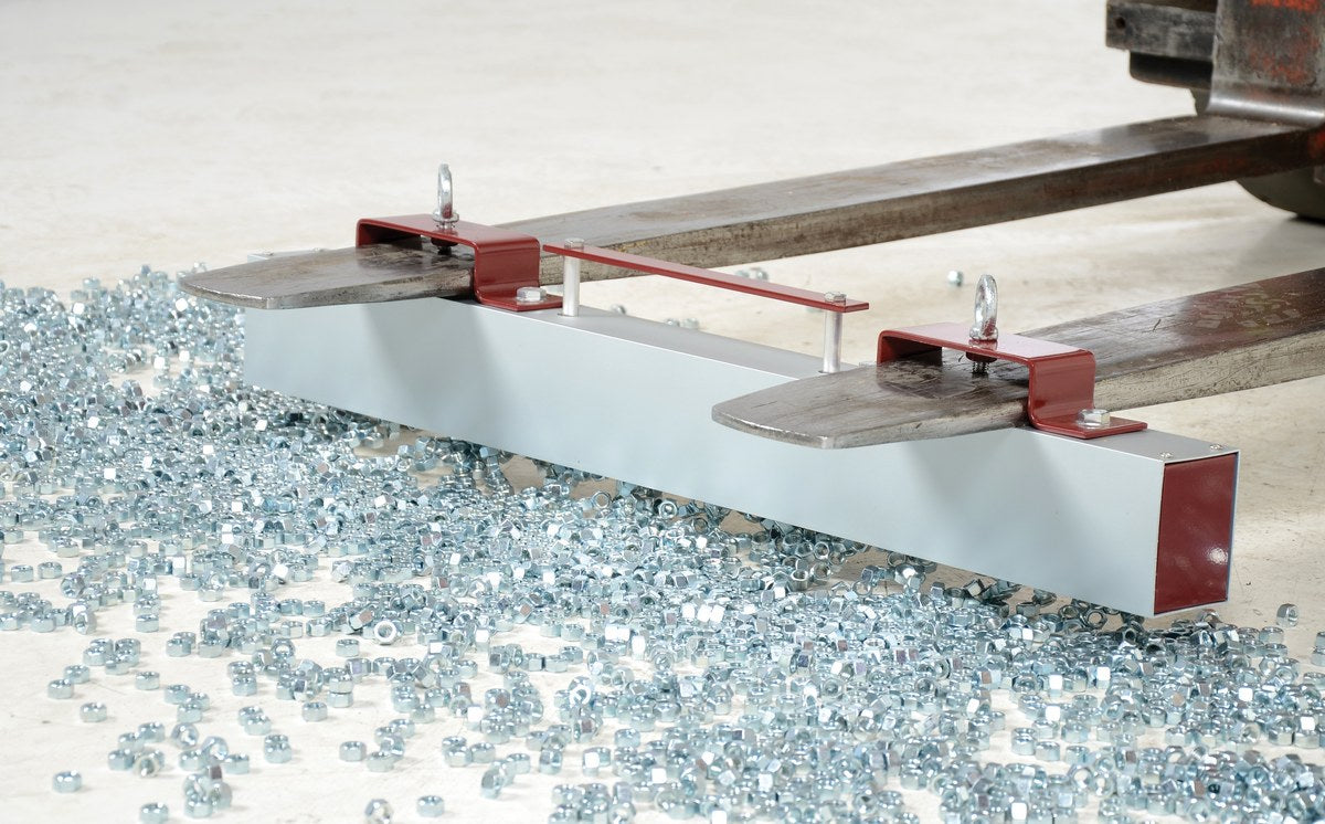 Vestil Manufacturing Corp Hanging Magnetic Sweepers– – Now available at MTN Shop US. - imagen 4