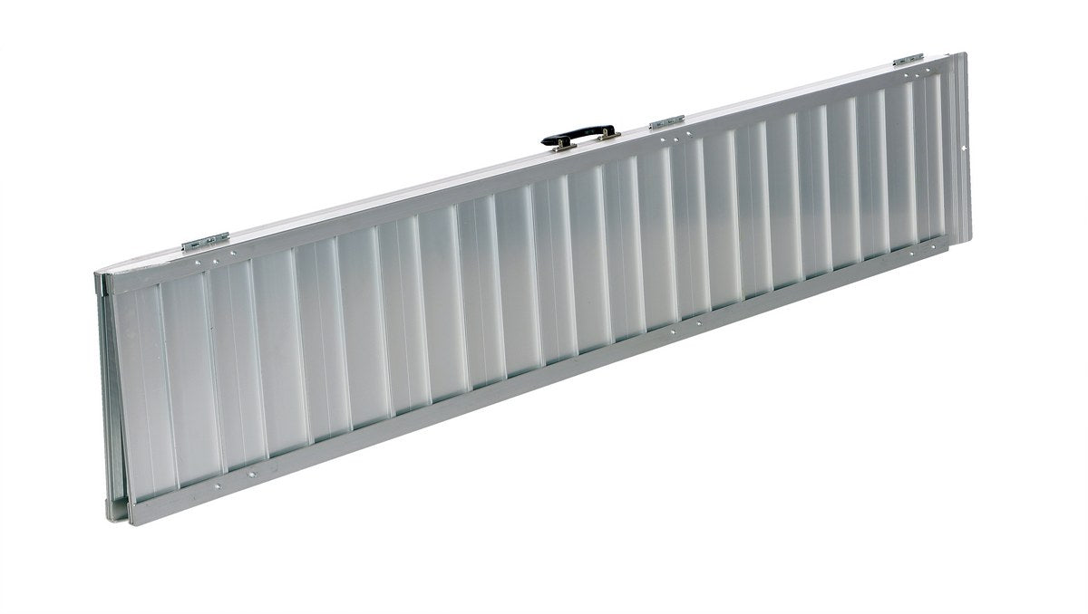 Vestil Manufacturing Corp Folding Ramp– – Now available at MTN Shop US. - imagen 3