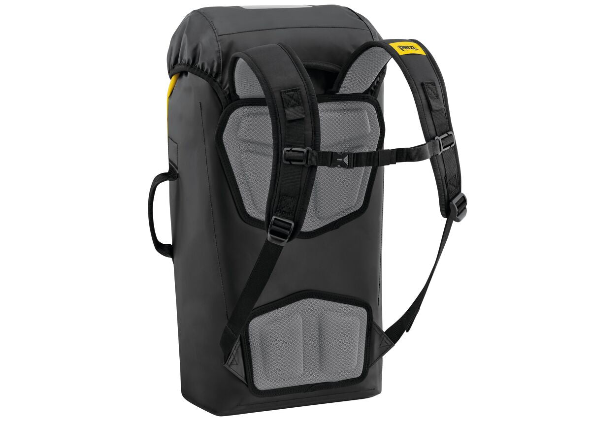 Black Petzl Transport 30L durable caving backpack - imagen 4