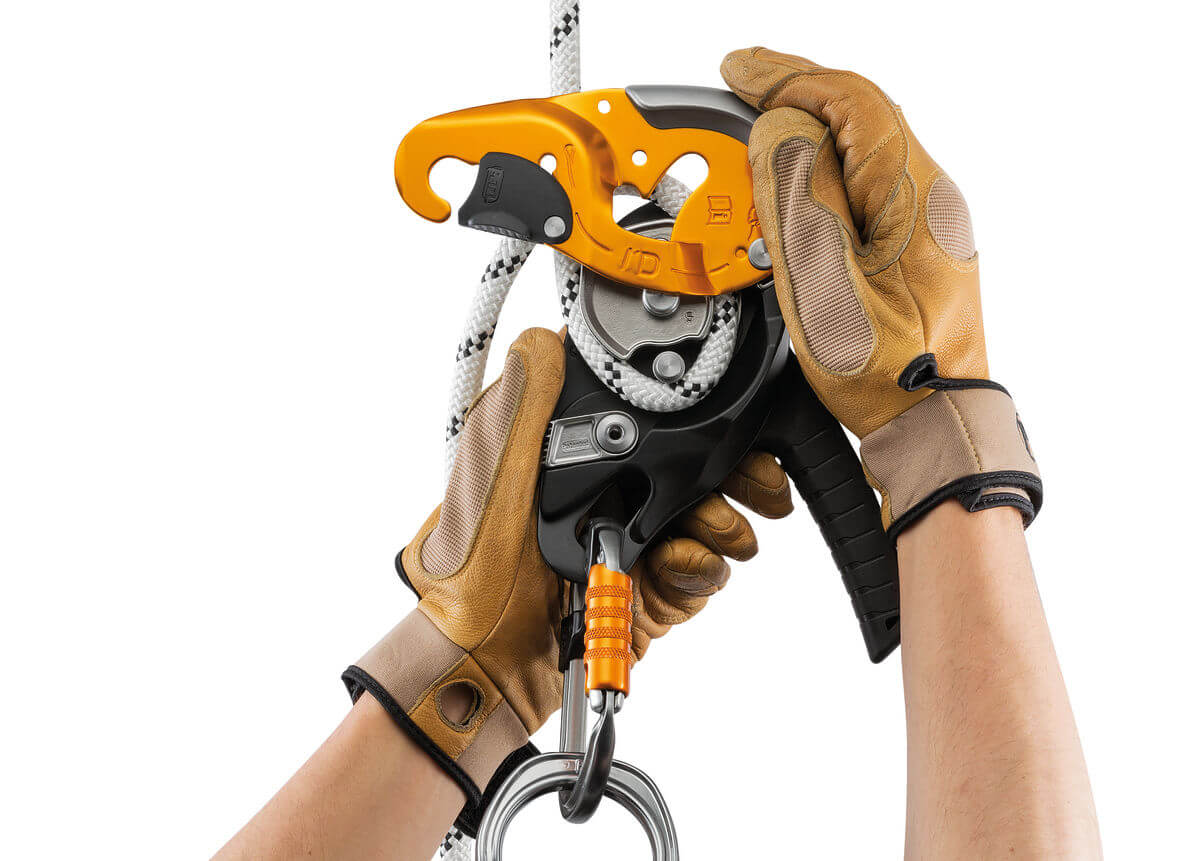 Petzl I’D® S Descender/Belay Device - Setting up the Device - imagen 2