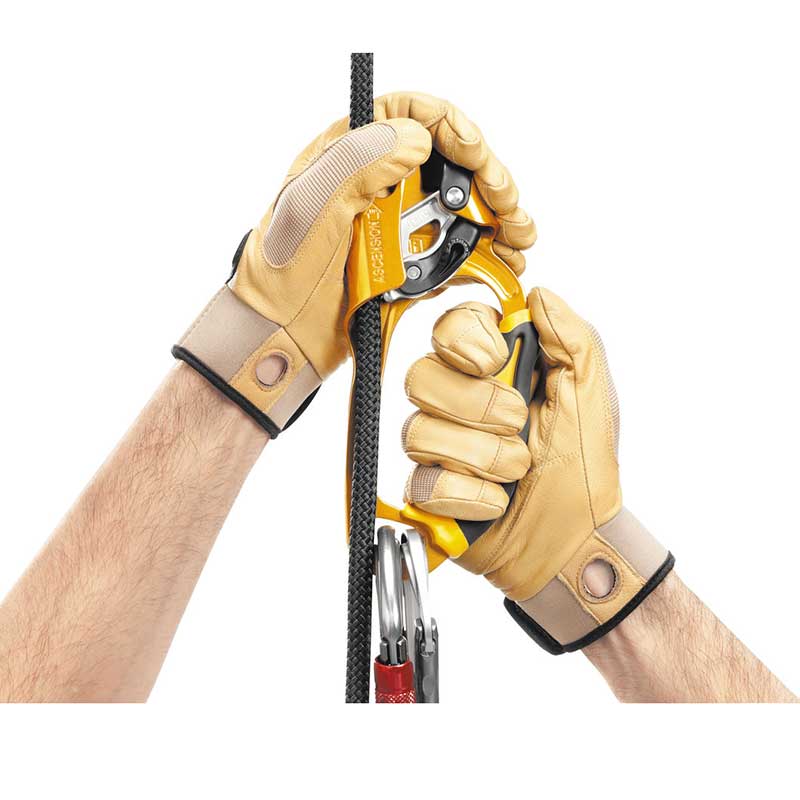 Petzl ASCENSION Ascender - Overmolded Dual-Density Grip - imagen 3