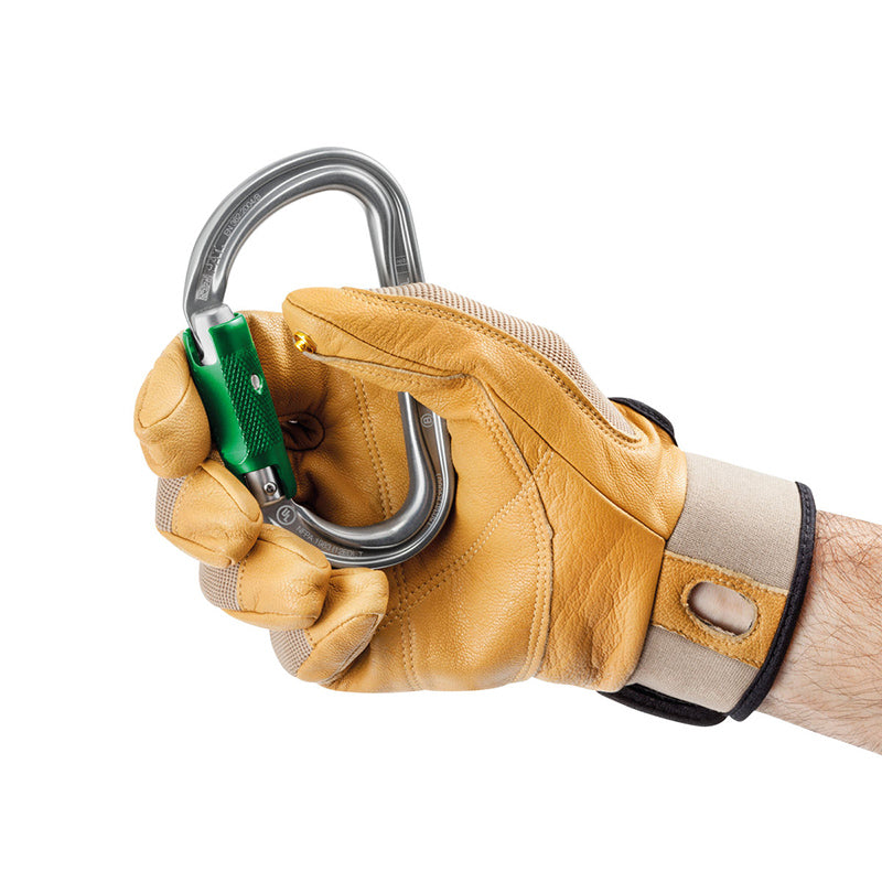 Petzl Am’D PIN-LOCK Carabiner - Unlocking Pin Installed On Glove - imagen 3