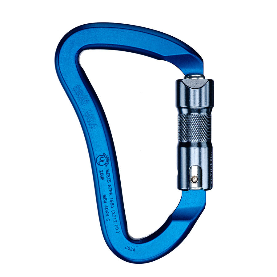 PMI SMC CrossOver Triple-Lock Carabiner – NFPA– The SMC CrossOver Triple-Lock Carabiner – NFPA has an ergonomic single-hand frame and Triple-Locking sleeve for easy and secure operation. NFPA, ANSI compliant – Now available at MTN Shop US. - imagen 2
