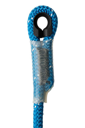 Terminación cosida CMC Static I-Lanyard con dedal negro y funda protectora transparente.