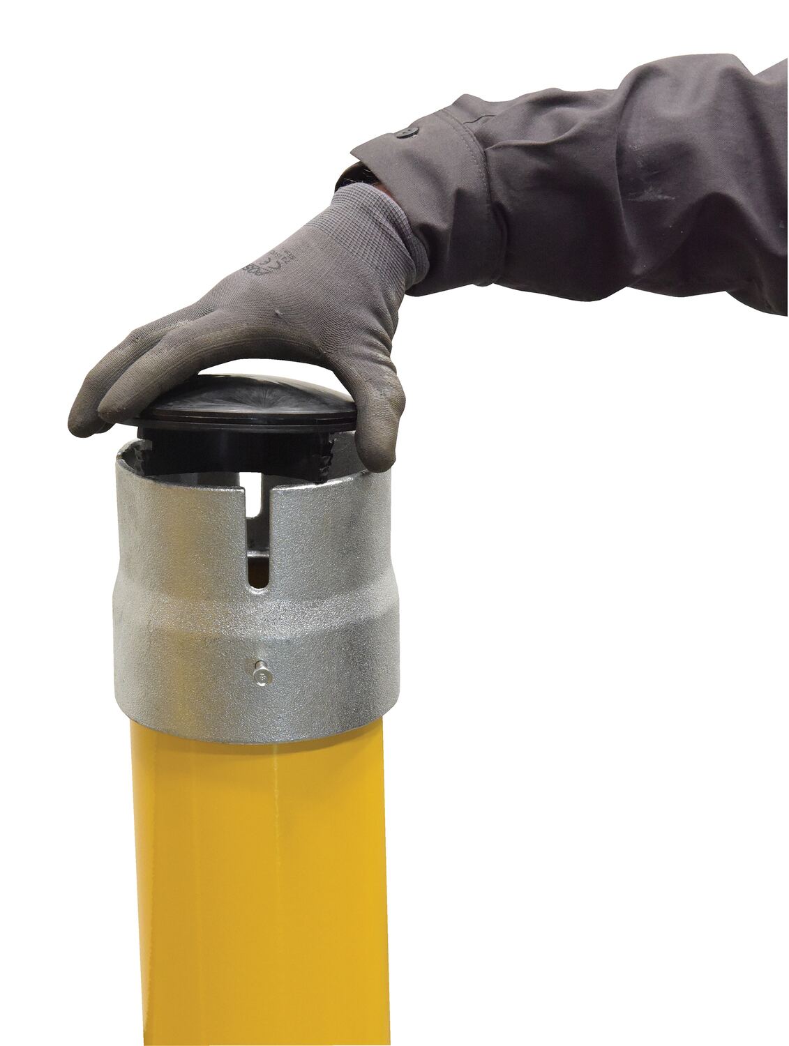 Vestil Manufacturing Corp Bollard Chain Caps– – Now available at MTN Shop US. - imagen 2