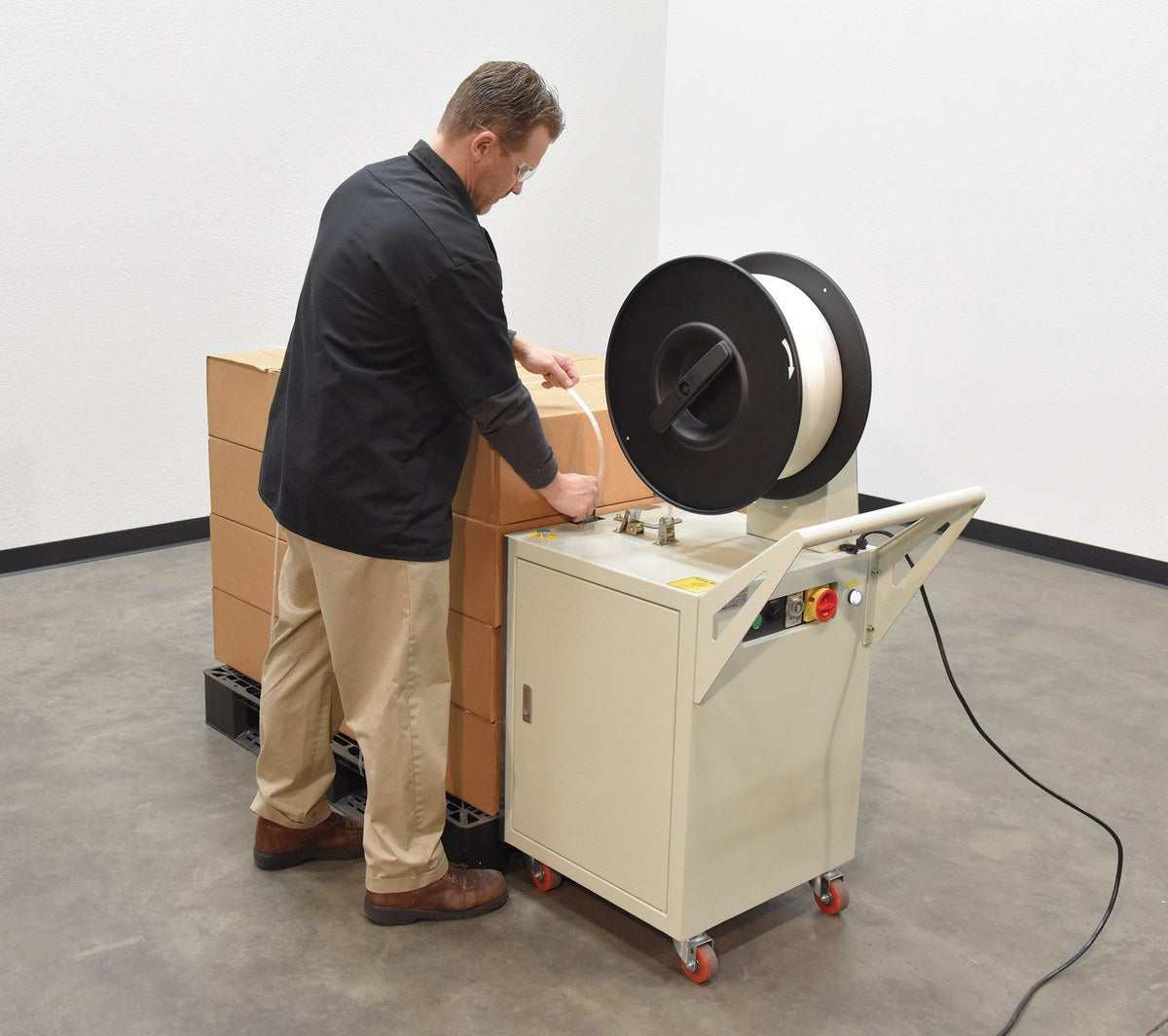 Vestil Manufacturing Corp Semi-Automatic Pallet Probe Strapping Machine– – Now available at MTN Shop US. - imagen 4