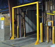 Barreras de advertencia económicas para puertas basculantes de Vestil Manufacturing Corp– – Ahora disponibles en MTN Shop US. - imagen 3