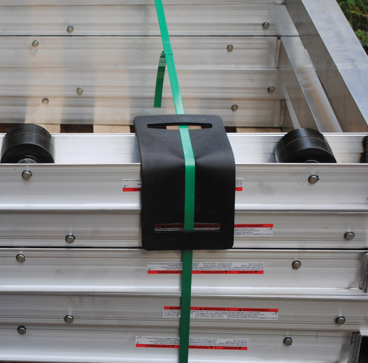 Vestil Manufacturing Corp Edge Guards– – Now available at MTN Shop US. - imagen 2