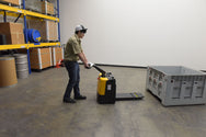 Vestil Manufacturing Corp Electric Pallet Truck with Single Fork– – Now available at MTN Shop US. - imagen 8