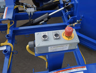 Vestil Manufacturing Corp Mobile Gasoline Powered Drum Crusher– – Now available at MTN Shop US. - imagen 3