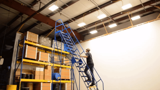 Vestil LAD-12-14-G Steel Rolling Warehouse Ladder 58 Degree 12 Grip Strut 23-9/16 In. Step Width 350 Lb. Capacity Blue - imagen 4