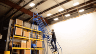 Vestil LAD-12-14-G Steel Rolling Warehouse Ladder 58 Degree 12 Grip Strut 23-9/16 In. Step Width 350 Lb. Capacity Blue - imagen 4