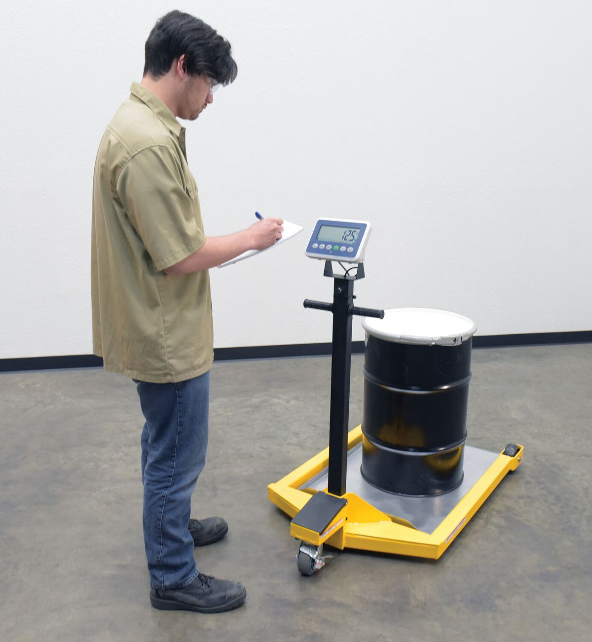 Vestil Manufacturing Corp Low Profile Portable Bin Scale– – Now available at MTN Shop US. - imagen 8