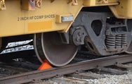 Vestil Manufacturing Corp Magnetic Rail Car Wheel Chock– – Now available at MTN Shop US. - imagen 2