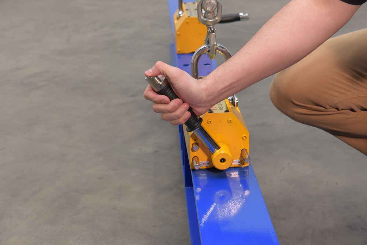 Vestil Manufacturing Corp Magnetic Spreader Beams– – Now available at MTN Shop US. - imagen 5