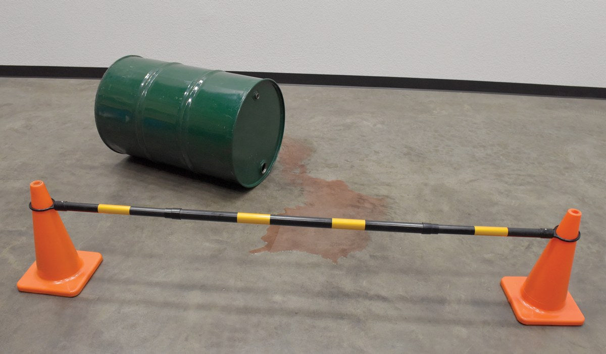 Vestil Manufacturing Corp Traffic Cone Barrier– – Now available at MTN Shop US. - imagen 3