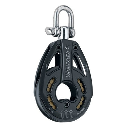 Polea simple Black Magic de 100 mm Harken - giratoria - Polea simple Black Magic de 100 mm Harken - giratoria Las poleas de aire Black Magic están diseñadas con relaciones resistencia-peso excepcionales y cuentan con rodamientos de rodillos de alta carga que giran libremente, lo que las hace muy adecuadas para manejar cargas estáticas y dinámicas altas, particularmente en situaciones con desafíos de fricción. – Ahora disponible en MTN Shop US.