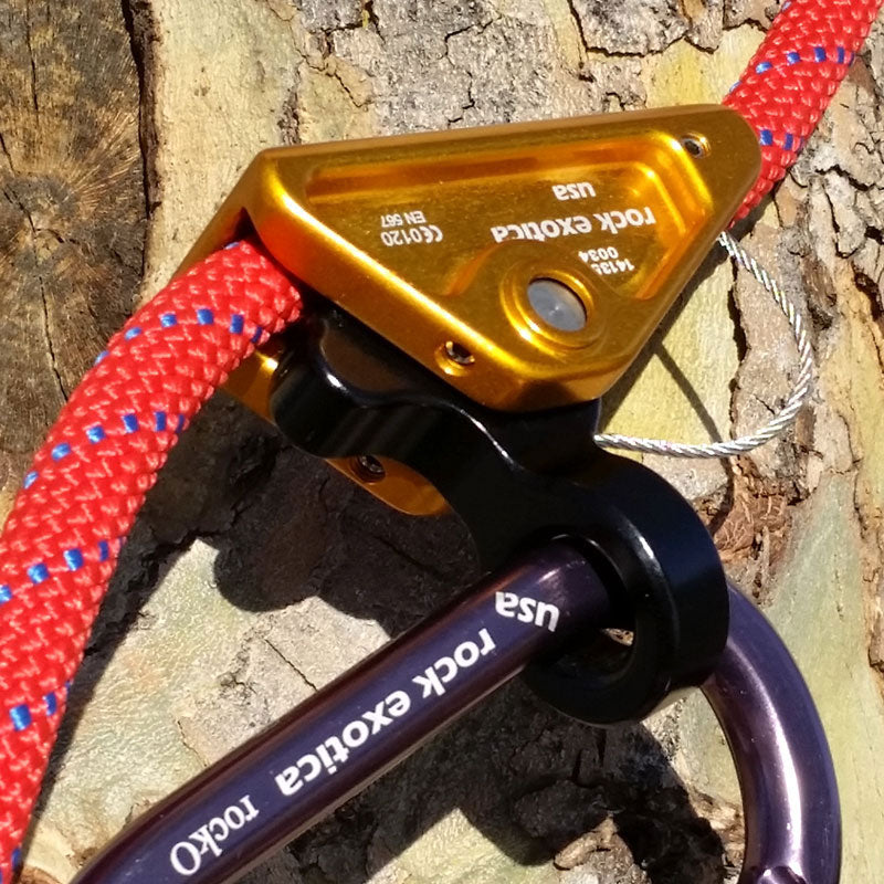 Rock Exotica rockGrab 90° Jaw– The rockGrab 90° is an advanced design over the traditional rope grab/adjuster. Featuring a 90° connection point. – Now available at MTN Shop US. - imagen 4
