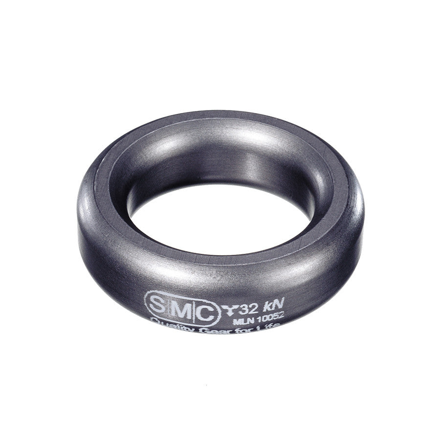 PMI SMC Rigging Ring– The SMC Rigging Ring was created as the ultimate climbing accessory for use with anchor systems, haul systems, or as a connection point. ID accommodates 3 carabiners – Now available at MTN Shop US. - imagen 2