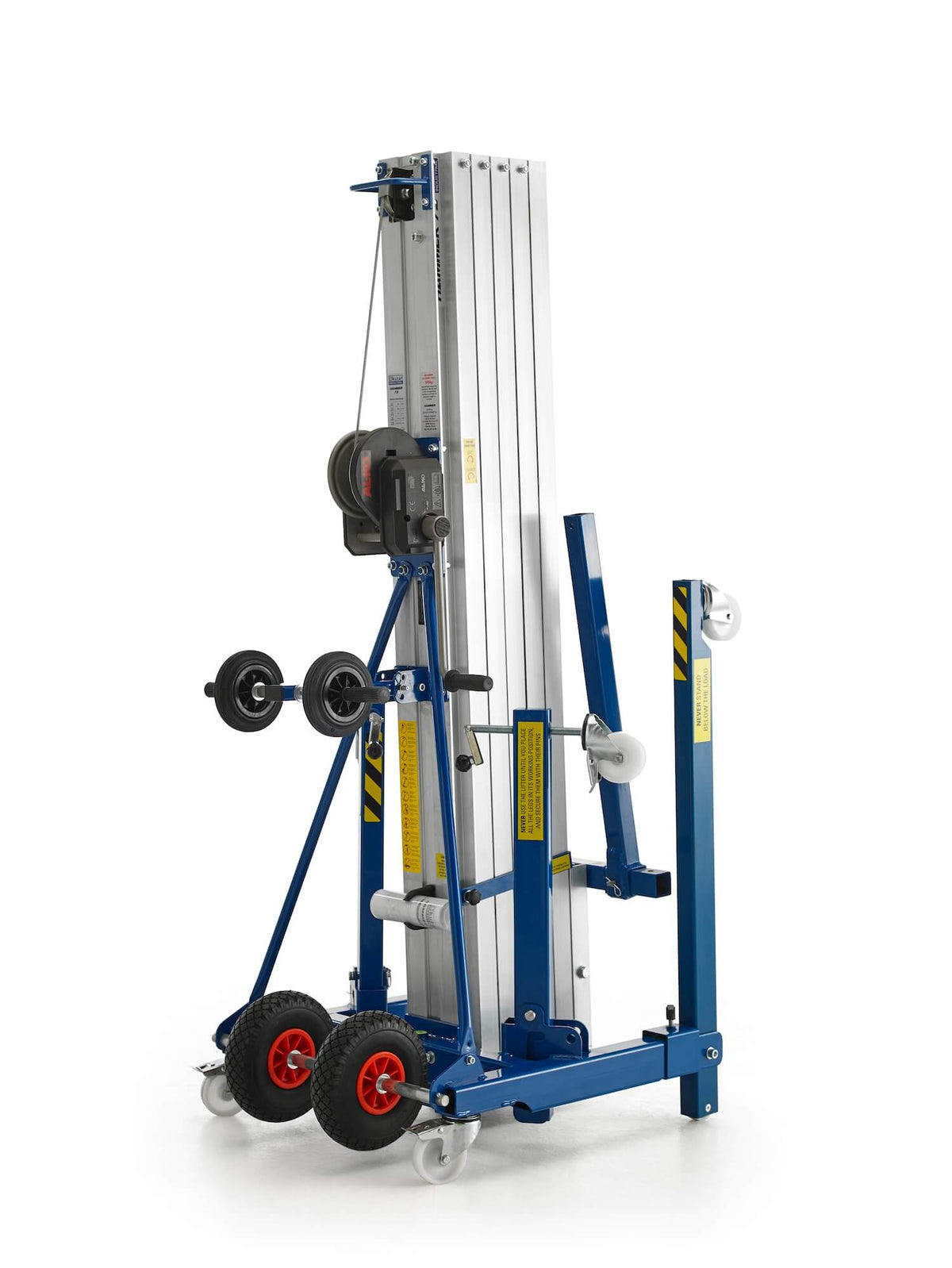 Kuzar Industrial Lifter 300kg/7.3m - HAMMER 73– Made in Spain, this highly affordable heavy-duty stacker is incorporated with an Inertia Brake System. It has high-quality wheels and a powerful winch for efficient lifting. – Now available at MTN Shop US. - imagen 3