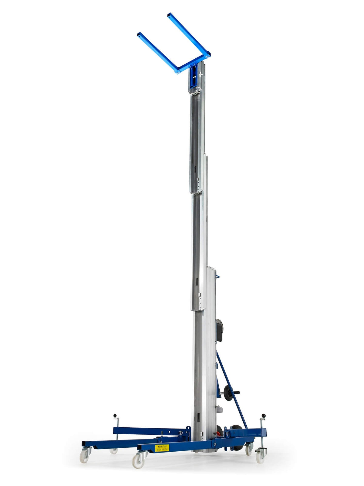 Kuzar Industrial Lifter 300kg/7.3m - HAMMER 73– Made in Spain, this highly affordable heavy-duty stacker is incorporated with an Inertia Brake System. It has high-quality wheels and a powerful winch for efficient lifting. – Now available at MTN Shop US. - imagen 4